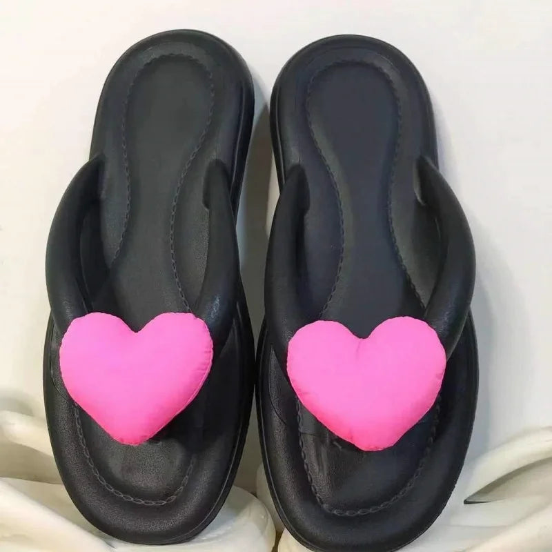 Chanclas de verano fluorescentes con corazón