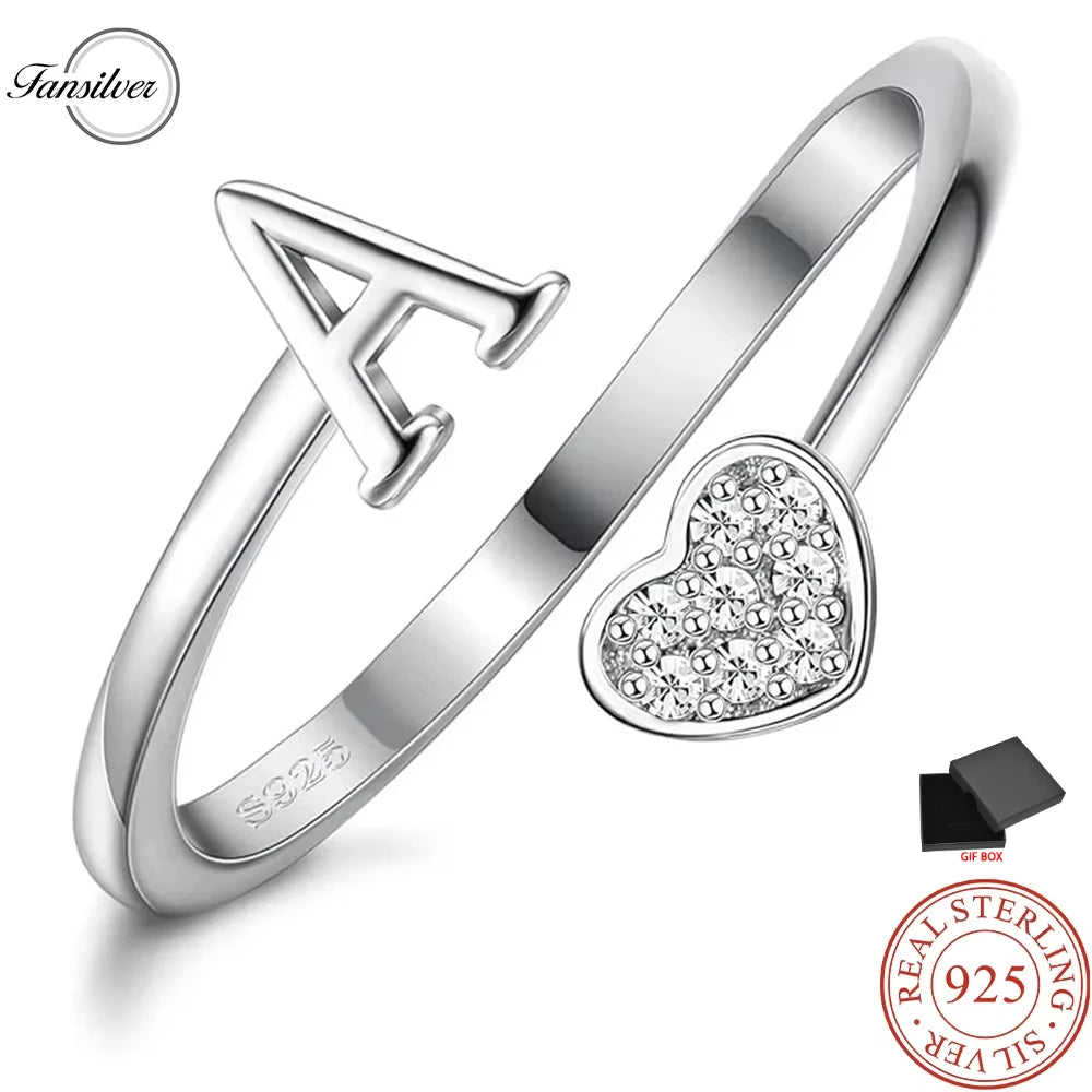 Anillo de plata de ley con inicial
