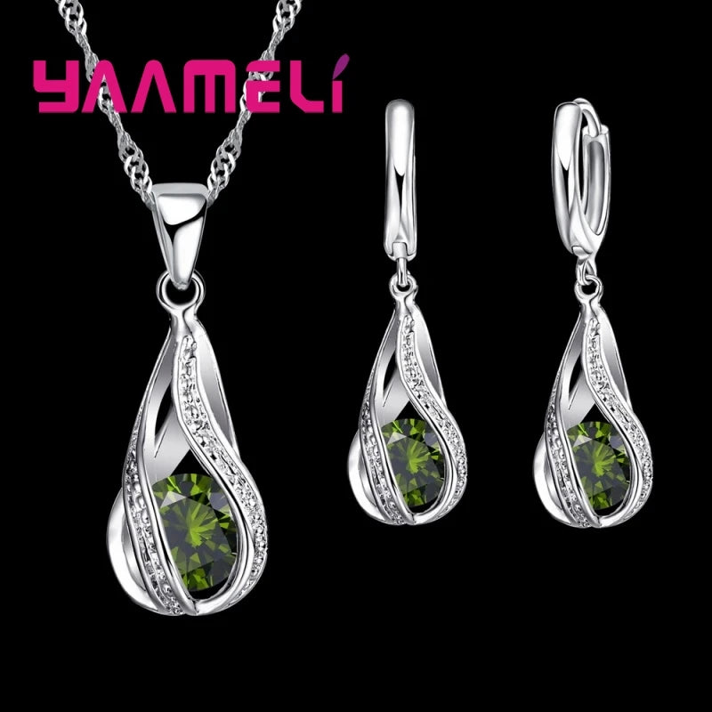 Collar de plata de ley con diamantes