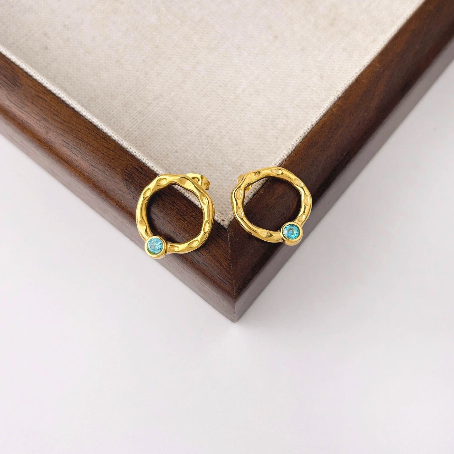 Pendientes con piedra turquesa